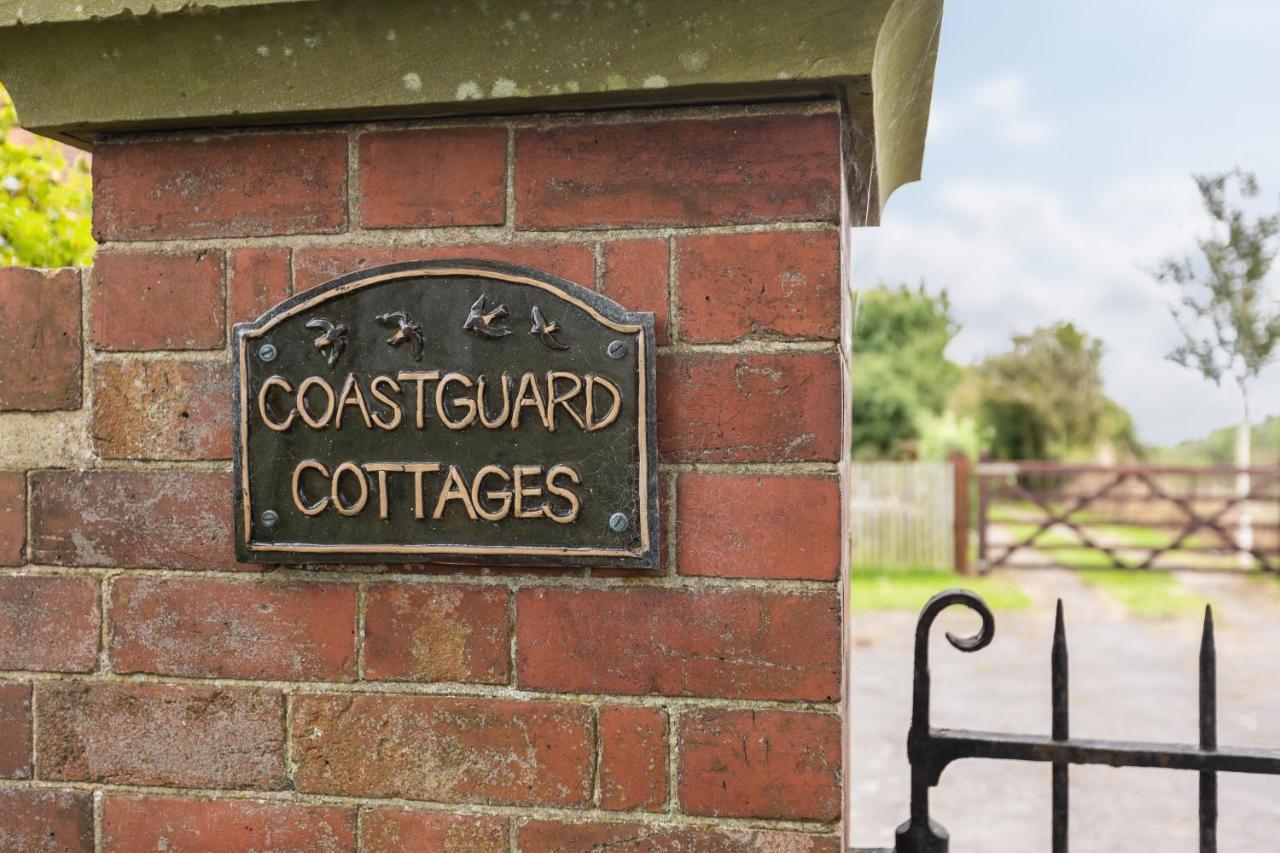 Robin Hood'S Bay Coastguard'S Cottage With A View Exteriör bild