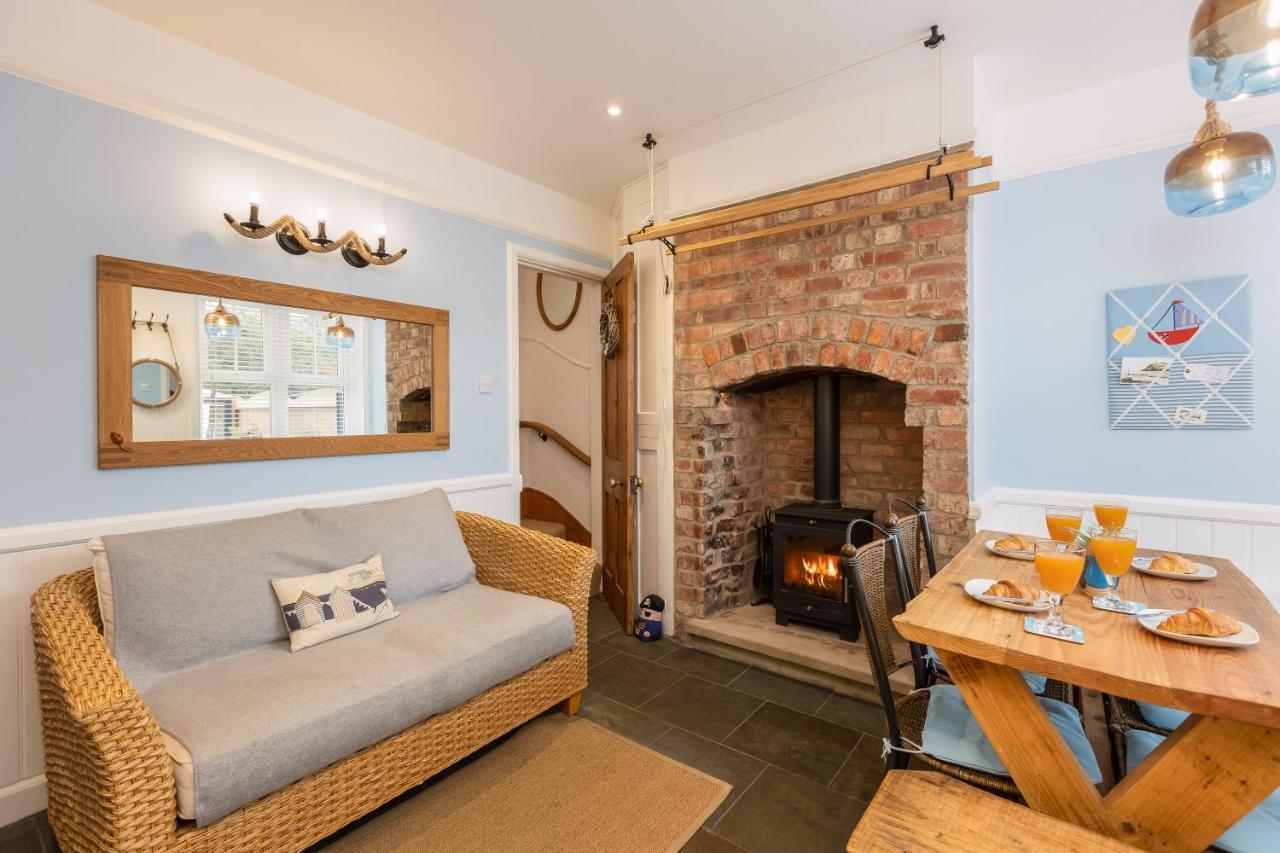 Robin Hood'S Bay Coastguard'S Cottage With A View Exteriör bild