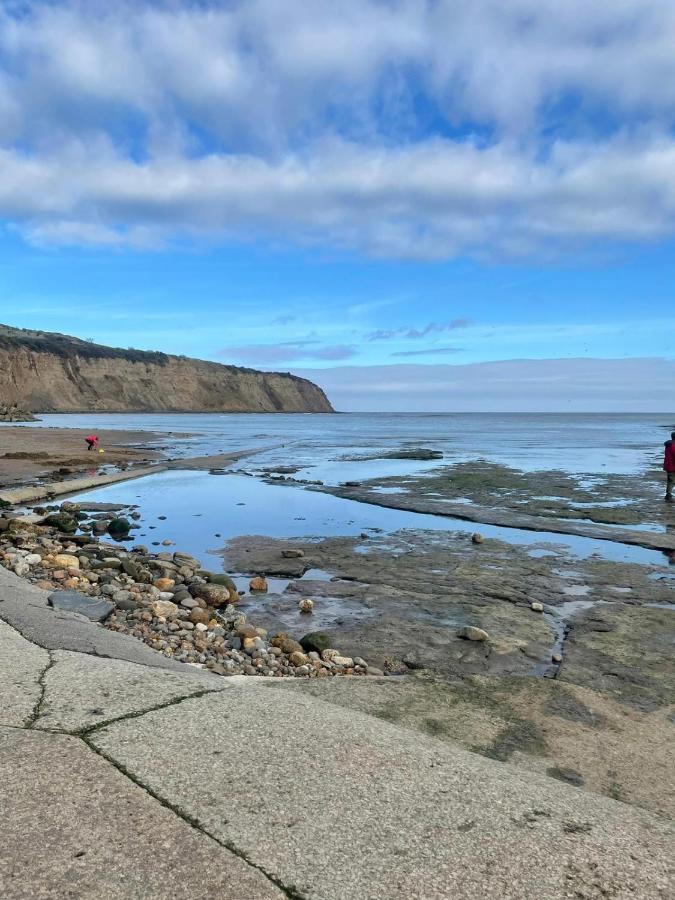 Robin Hood'S Bay Coastguard'S Cottage With A View Exteriör bild